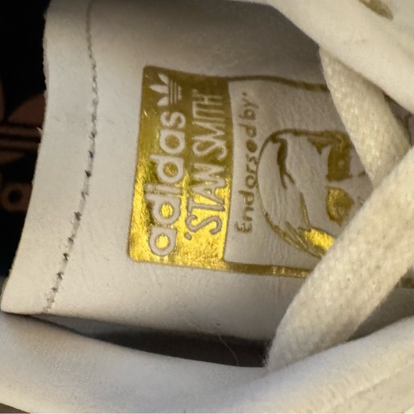 Stan Smith Adidas size ten white pink and floral shoe - Picture 4 of 6